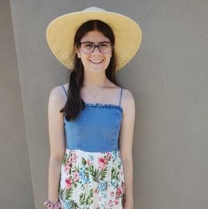 Meet your Posher, Christina